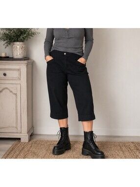 Chico’s Size 3 XL Black Pull On Capri Pants Cropped Stretch Y2K Goth Grunge